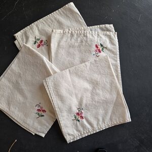 Vintage Hand Embroidered Cream Cotton Cloth Napkins Set Of 4